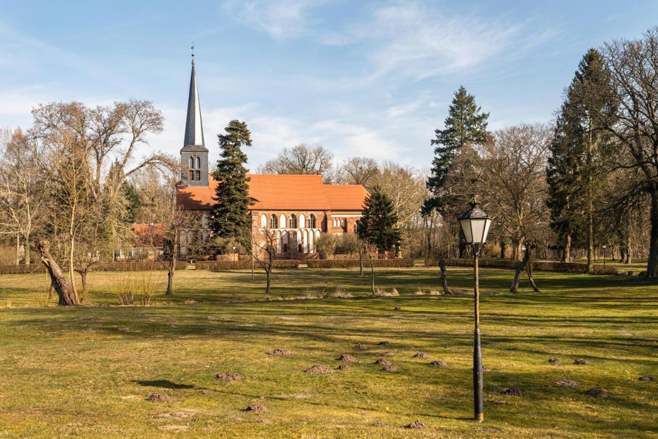Klostergartenhotel Marienfliess Stepenitz ภายนอก รูปภาพ